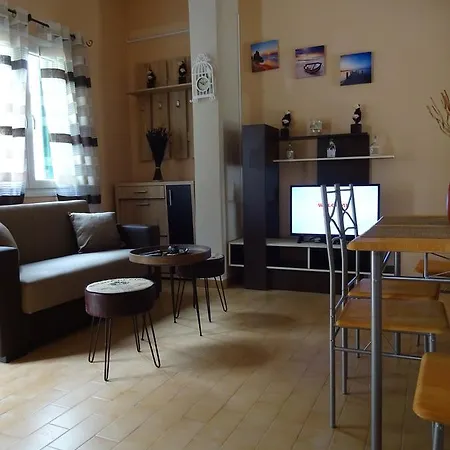 Sofia Apartment *